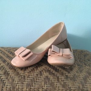 Nude flat - size 9