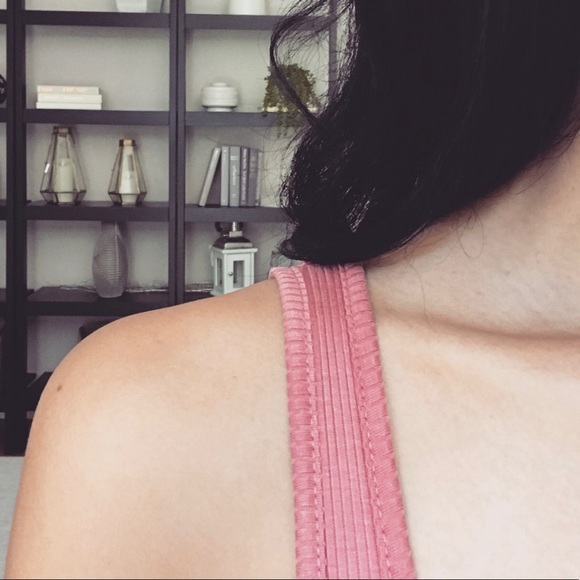 💥48 HOUR FLASH SALE💥🆕Low Back Ribbed Bodysuit - Picture 5 of 5