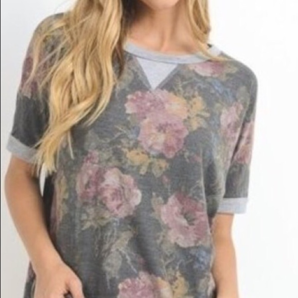Floral tshirt