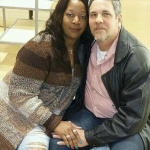 Meet your Posher, Earl