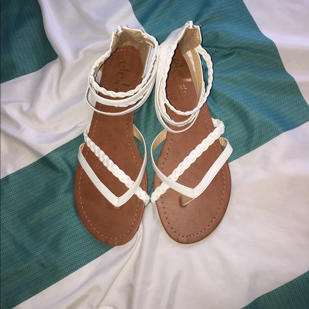 White crisscross sandals - Picture 1 of 2
