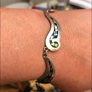 Vintage Sterling Bracelet set with Abalone - 8"