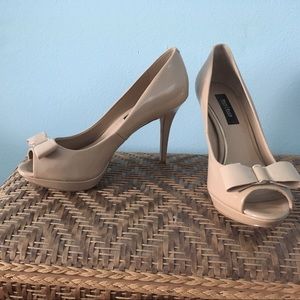 White House Black Market Patent Leather Pump