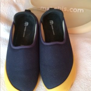 Mahabis summer weight slipper/house shoe.