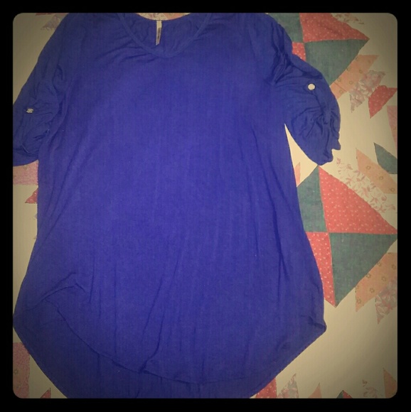 Women's shirt - Picture 1 of 2