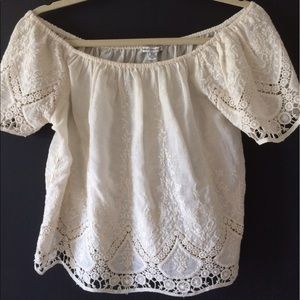 American Eagle off the shoulder top