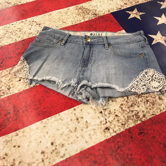Roxy size 7 shorts with Lace Daisy Dukes 0069 - Picture 4 of 6