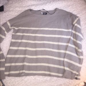 Volcom sweater