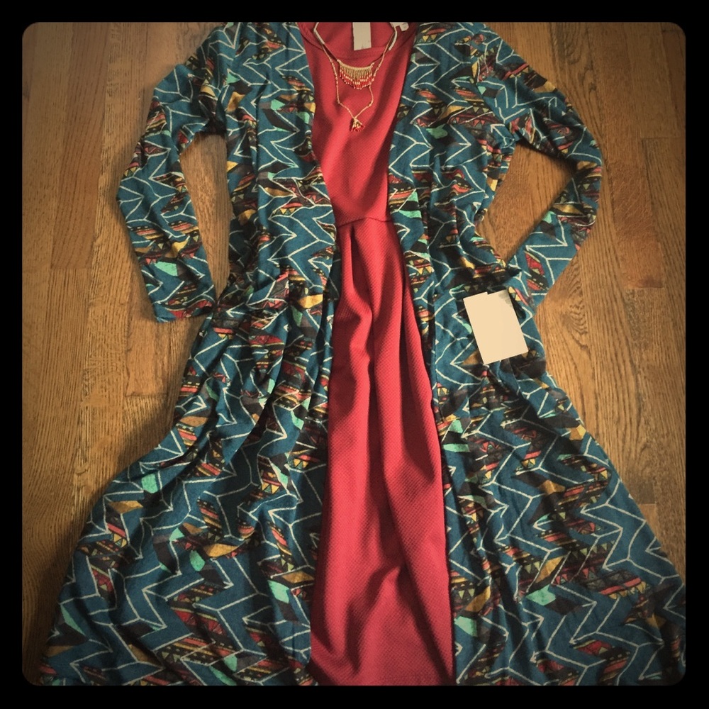 Dark Teal Chevron-Patterned Sarah, M