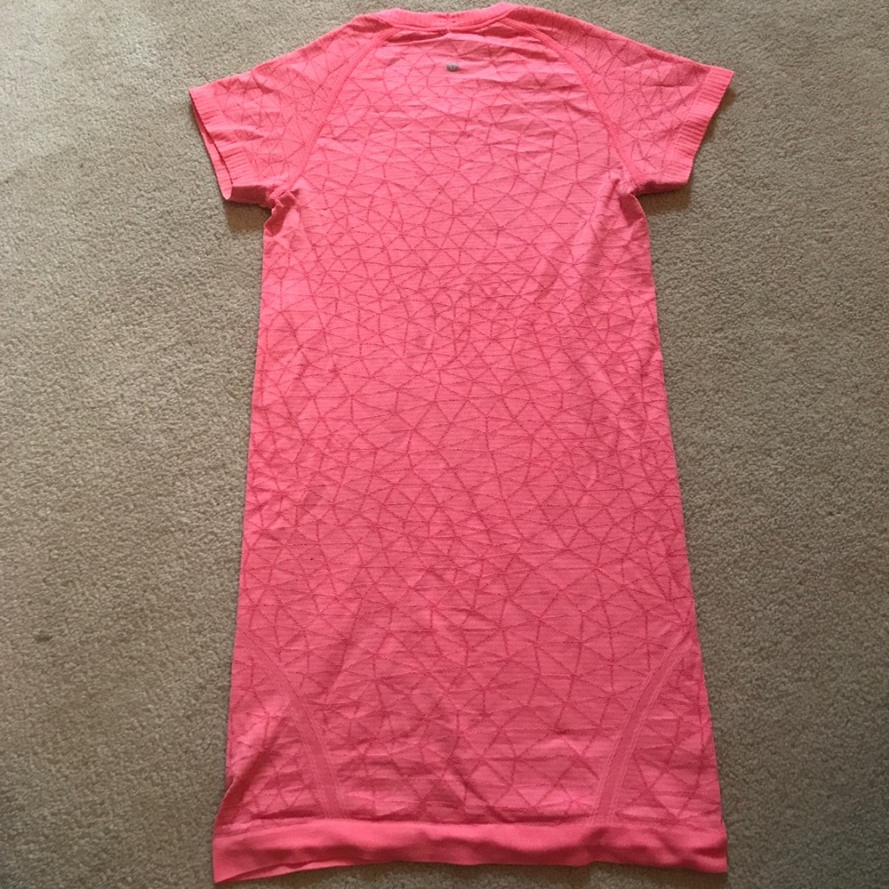 Lulu lemon workout top