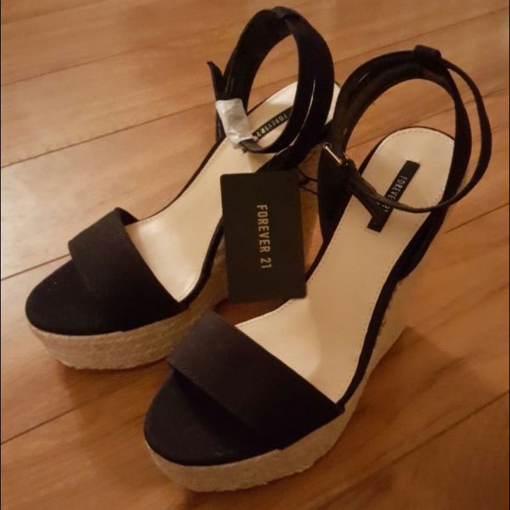 New Wedge Shoes Size 6 Forever 21