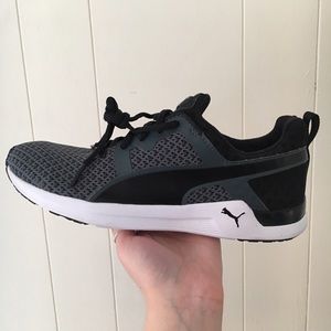 PUMA Pulse XT Black and White Sneakers