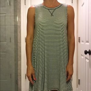 Sleeveless striped tunic or dress