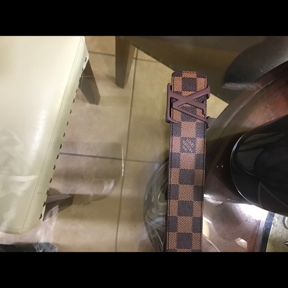 Louis Vuitton - Picture 1 of 4