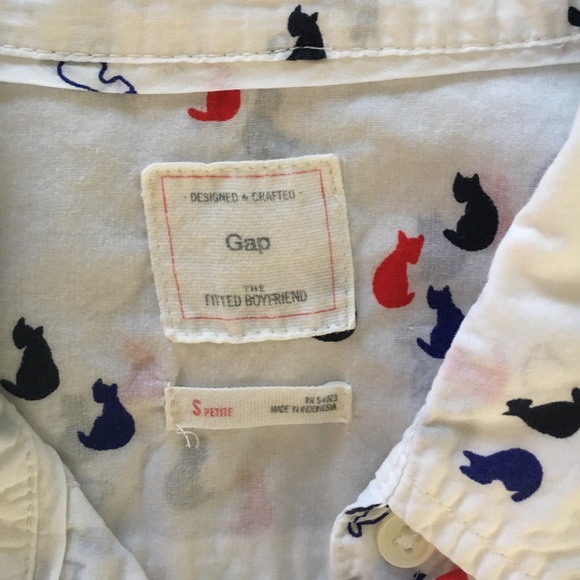 Gap button up blouse. Size S - Picture 2 of 4