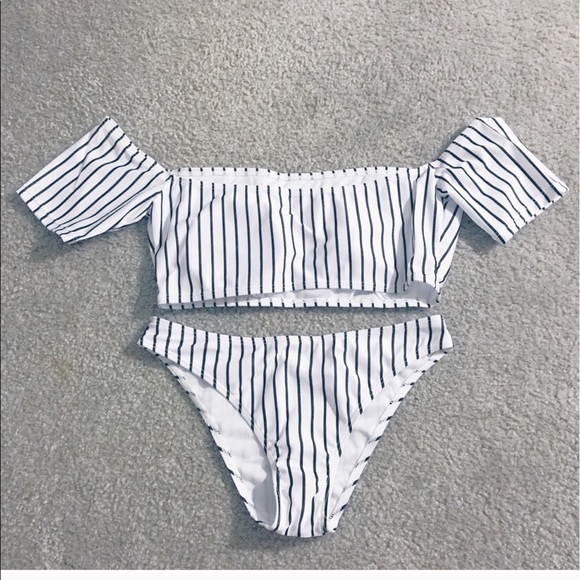 Nikki Off shoulder bikini - Picture 2 of 4