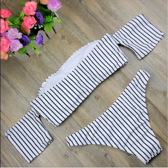 Nikki Off shoulder bikini - Picture 3 of 4