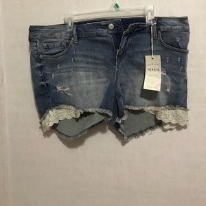 Torrid Lace Insert Shorts
