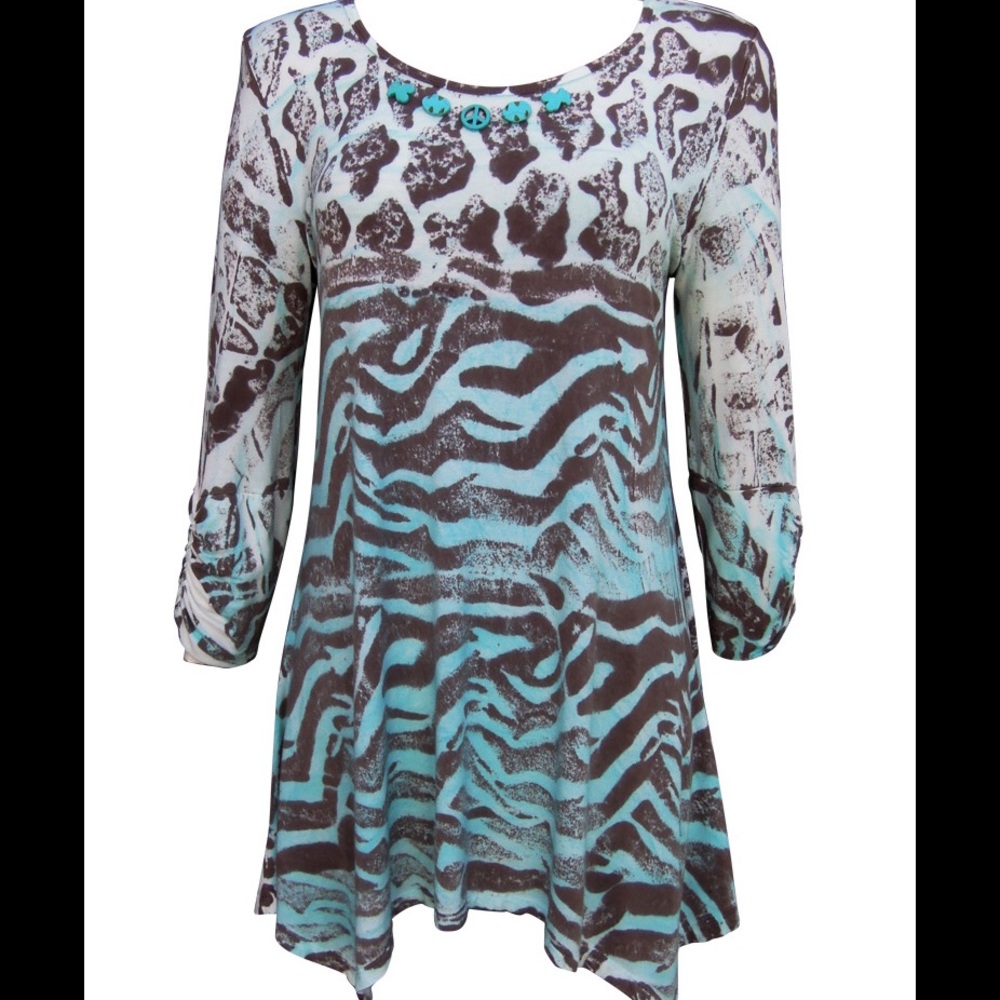 "Nature Art"Leopard print tunic w/novelty buttons