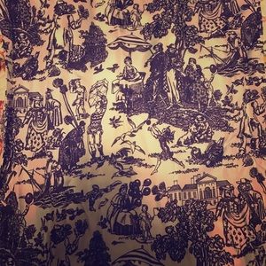 Silk scarf with vintage print.