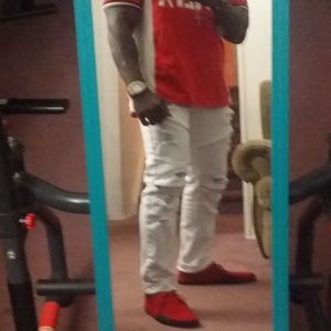 Meet your Posher, Clarence