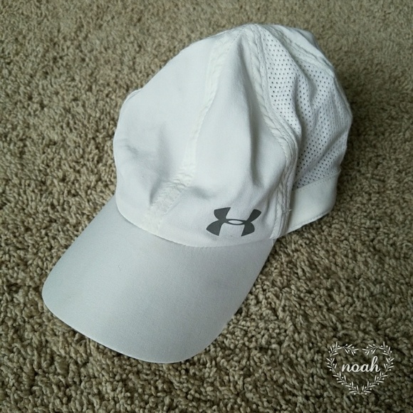 Under Armour Accessories - Under Armour white hat