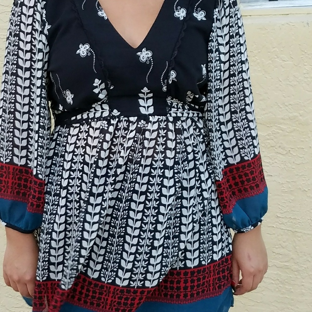 Long Chiffon Stylized Floral Blouse/Tunic