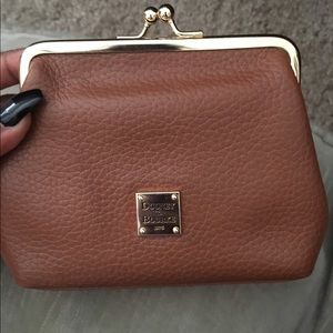 Dooney & Bourke wallet
