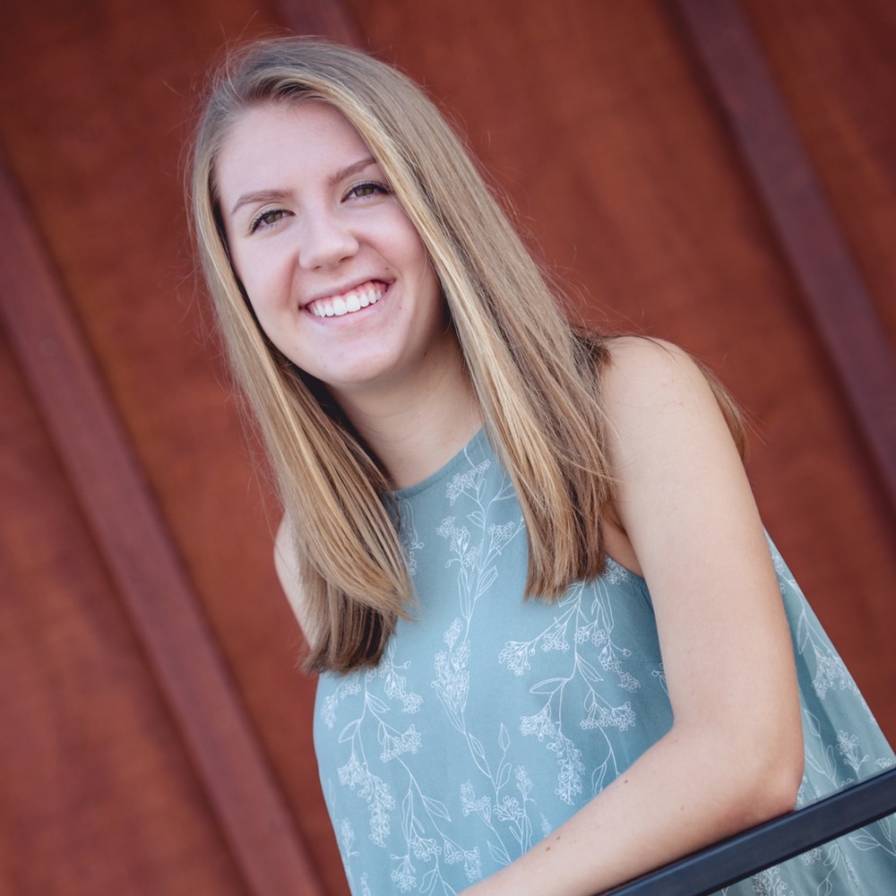 Meet your Posher, Alexis