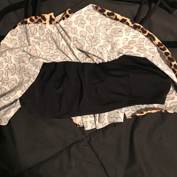 VS PINK leopard swim top - Picture 2 of 3