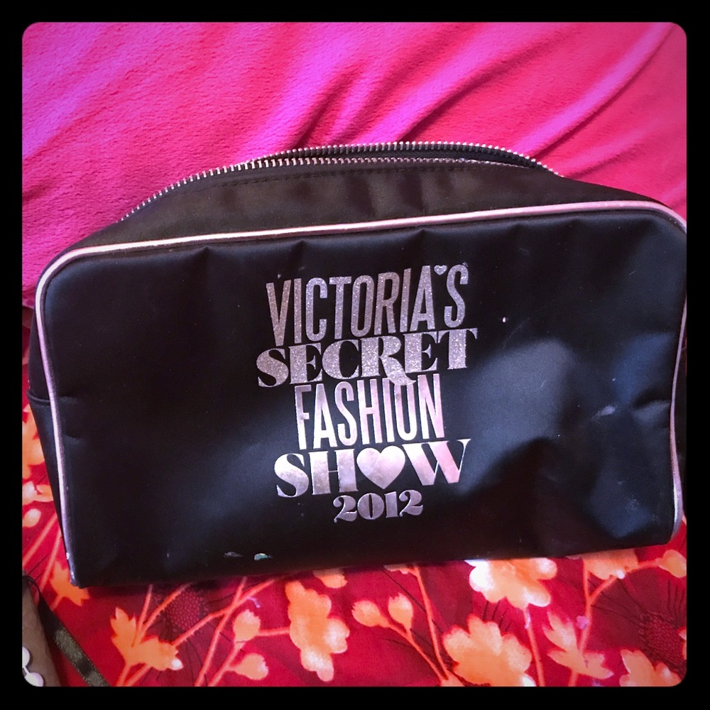 Makeup bag