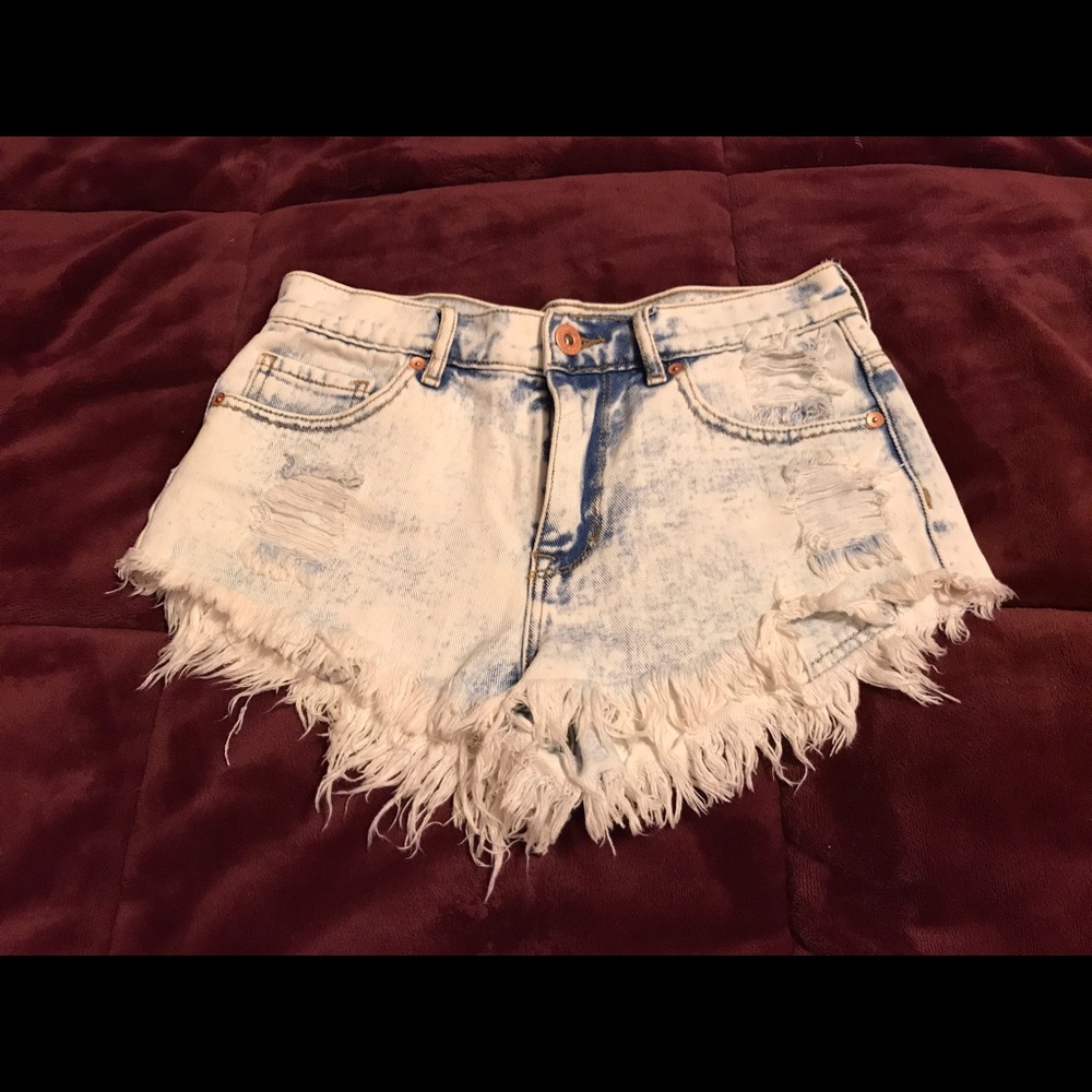Bullhead high rise short shorts size 3