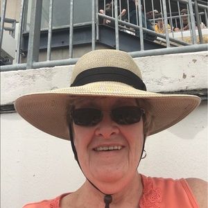 Meet your Posher, Cheryl