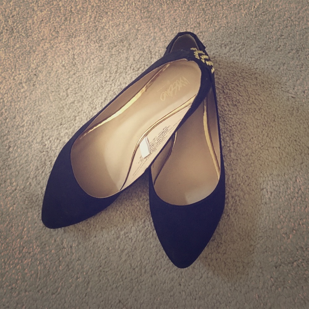 🚫SOLD🚫Black flats