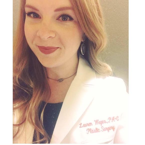 Meet your Posher, Lauren - Picture 1 of 1