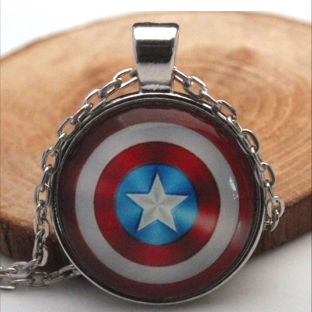 🆕 Captain America Cabochon Necklace