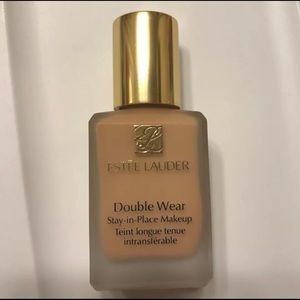 Estee Lauder double wear foundation
