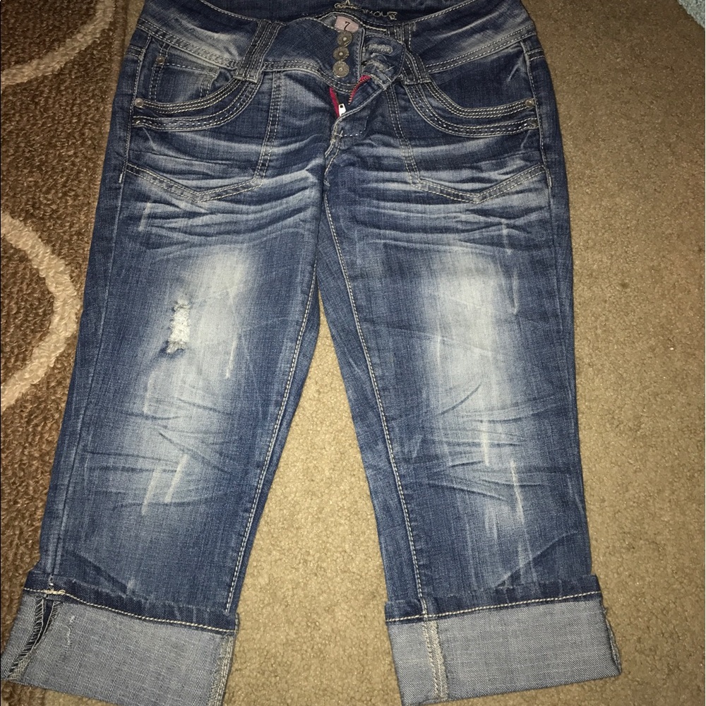 Almost Famous Jean Capris!