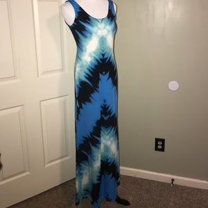Tie-Dye Maxi-Dress.  Size 3/5.  Polyester Unlined.