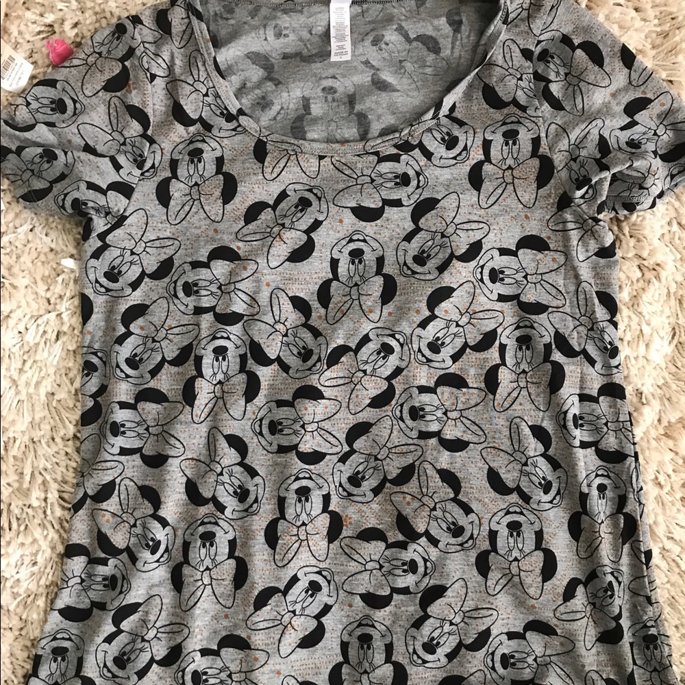 Lularoe Disney collection Small Minnie Classic tee