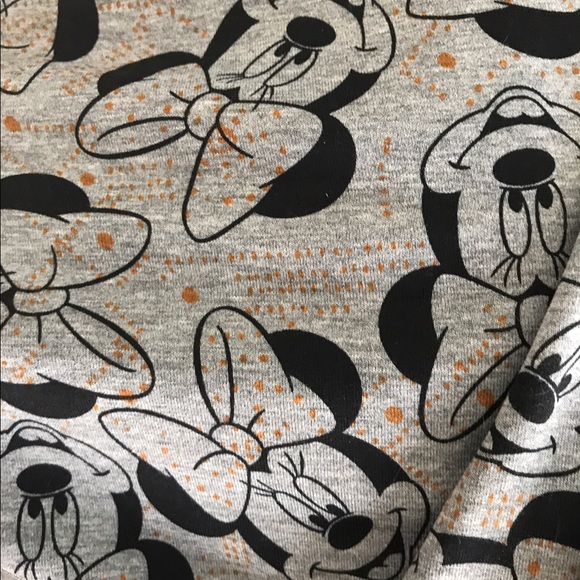 Lularoe Disney collection Small Minnie Classic tee - Picture 2 of 3