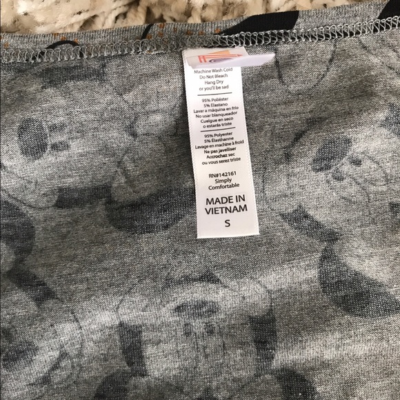 Lularoe Disney collection Small Minnie Classic tee - Picture 3 of 3