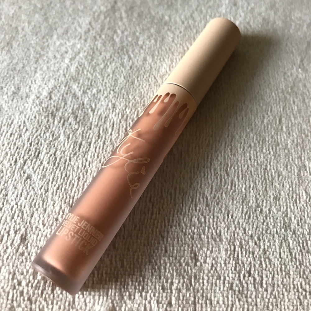 AUTHENTIC Kylie Cosmetics Birthday Suit VELVET