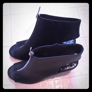 Black High Heel Suede Shoes