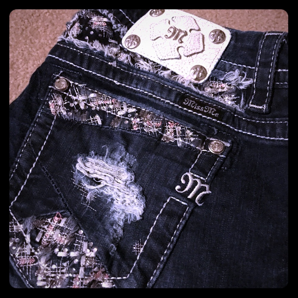 Miss Me jeans size 32 Like New