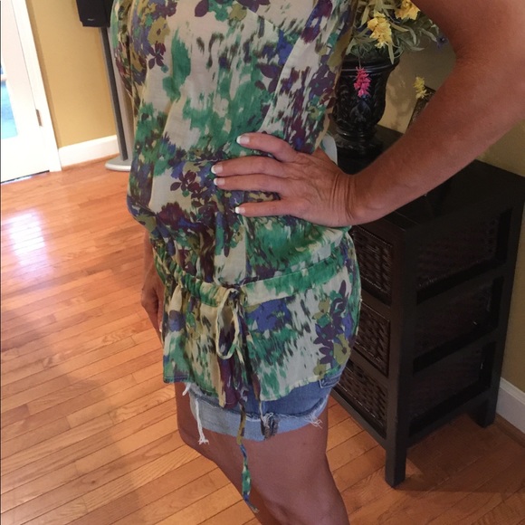 Multi-Color Blousy Tank - Picture 2 of 3