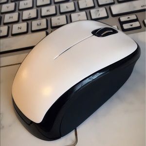 Logitech wireless mouse white NEW