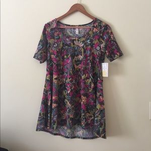 BNWT LulaRoe perfect tee