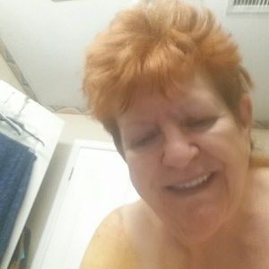 Meet your Posher, Georgia