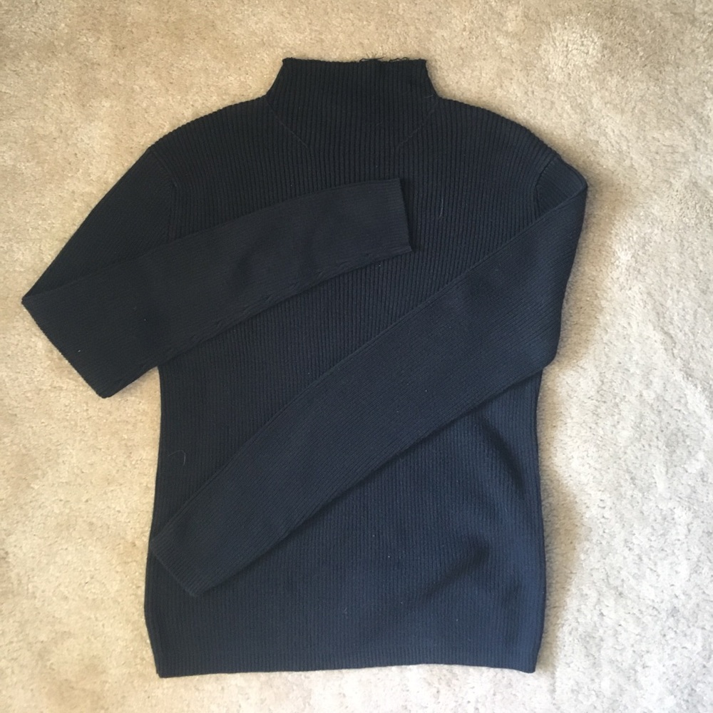 black long sleeve turtle neck